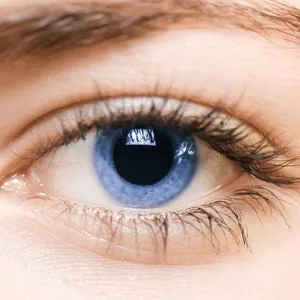 Nærbilde av en persons øye